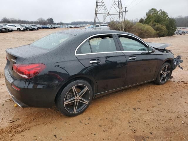 2019 Mercedes-Benz A 220