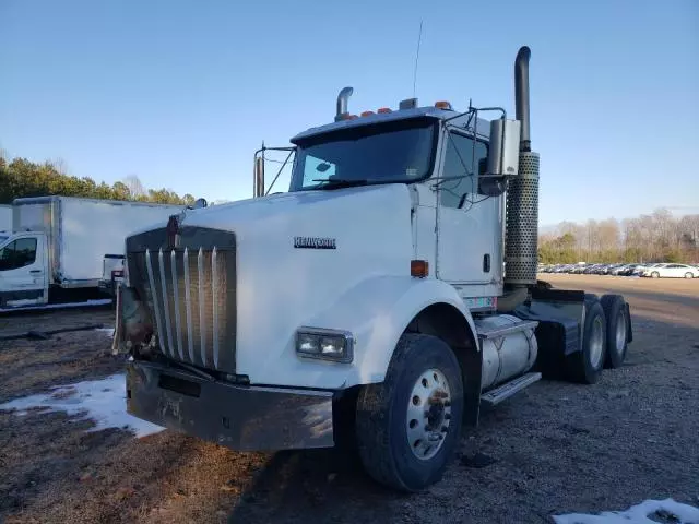 2006 Kenworth Construction T800