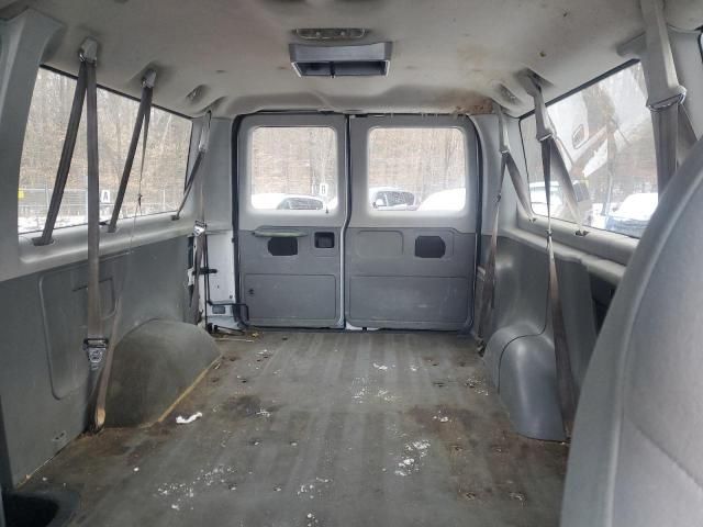 2005 Ford Econoline E350 Super Duty Wagon