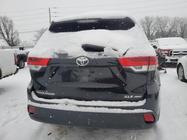 2018 Toyota Highlander SE