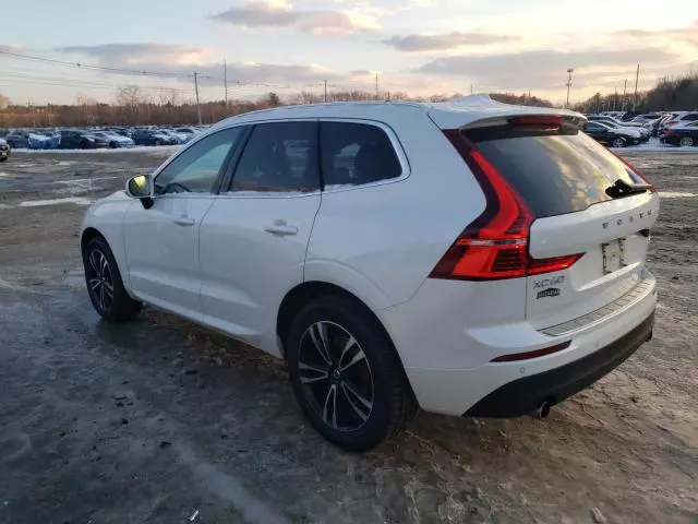 2021 Volvo XC60 T5 Momentum