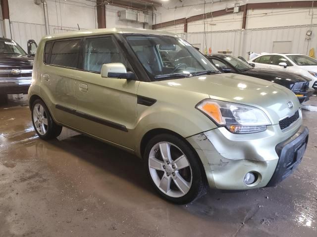 2010 KIA Soul +