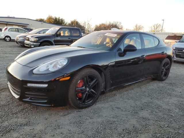 2014 Porsche Panamera 2