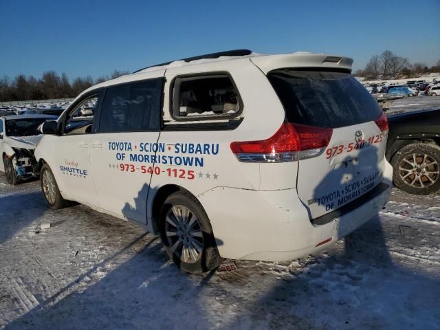 2013 Toyota Sienna XLE