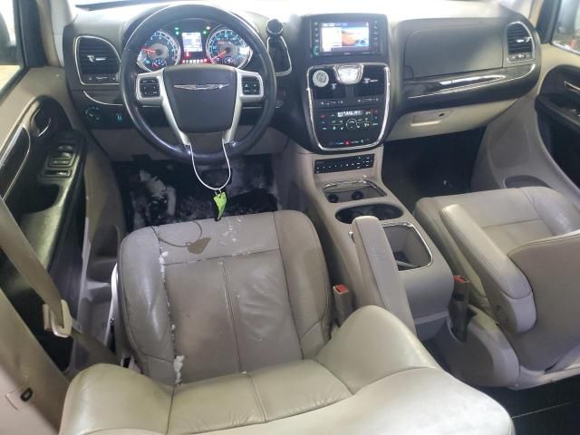 2011 Chrysler Town & Country Limited