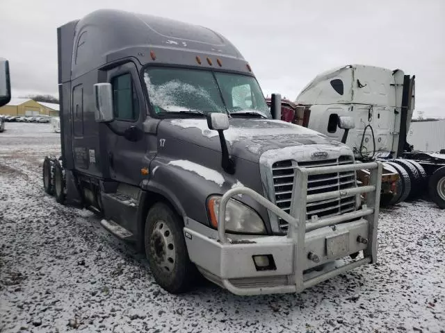 2018 Freightliner Cascadia 125