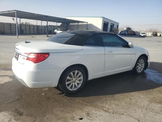 2013 Chrysler 200 Touring