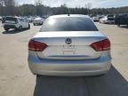 2014 Volkswagen Passat SE