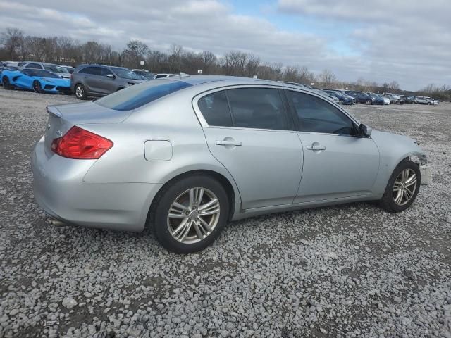 2015 Infiniti Q40