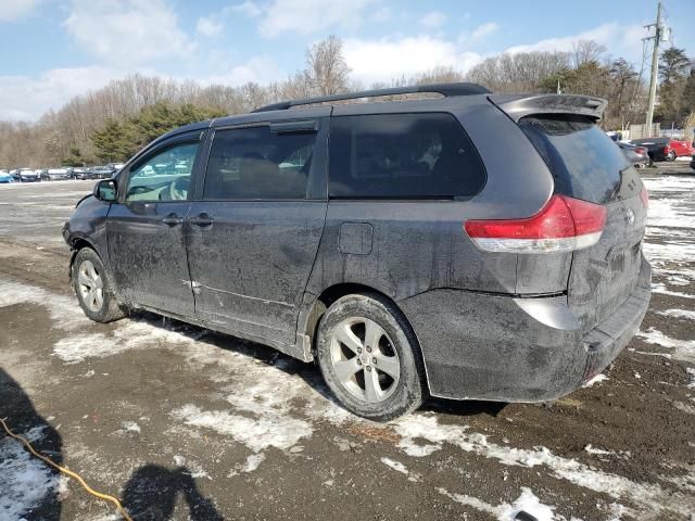 2012 Toyota Sienna LE