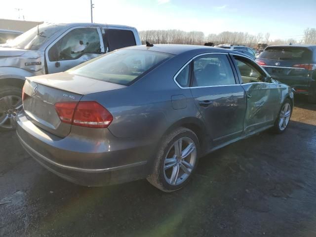 2013 Volkswagen Passat SEL