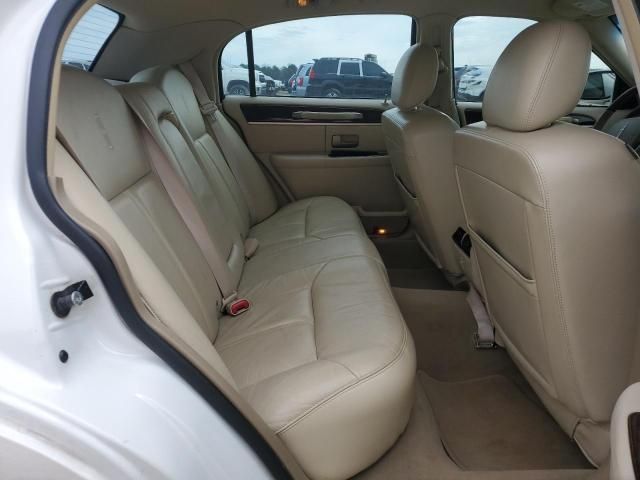 2009 Lincoln Town Car Signature Limited