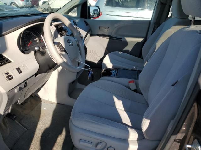 2012 Toyota Sienna LE