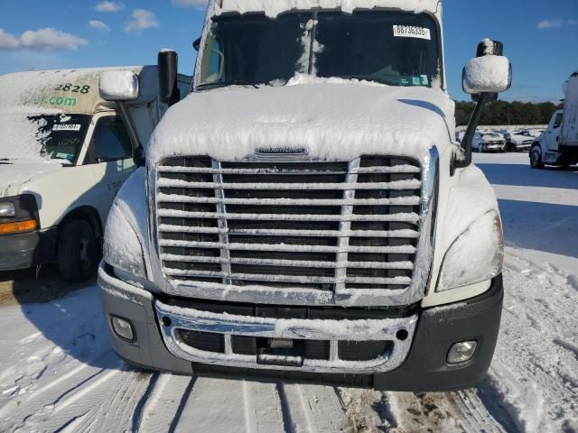 2016 Freightliner Cascadia 125