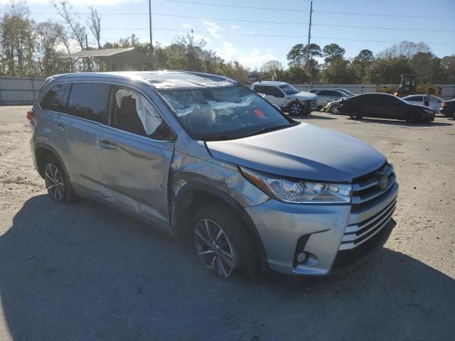 2018 Toyota Highlander SE