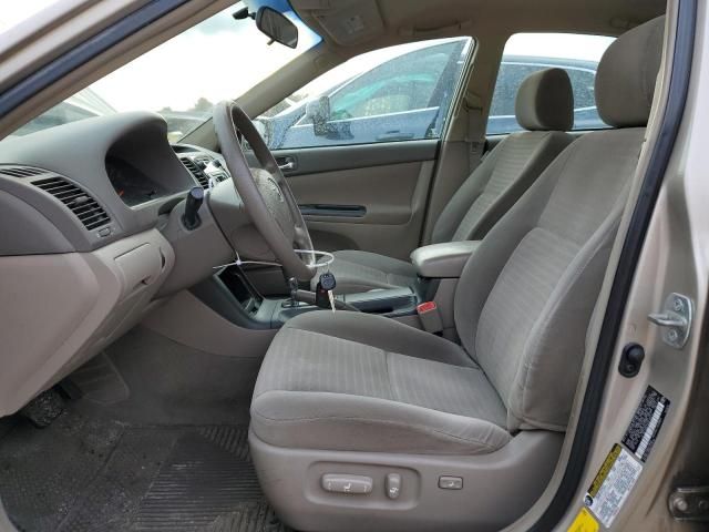 2005 Toyota Camry LE