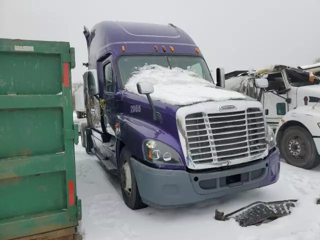 2015 Freightliner Cascadia 125