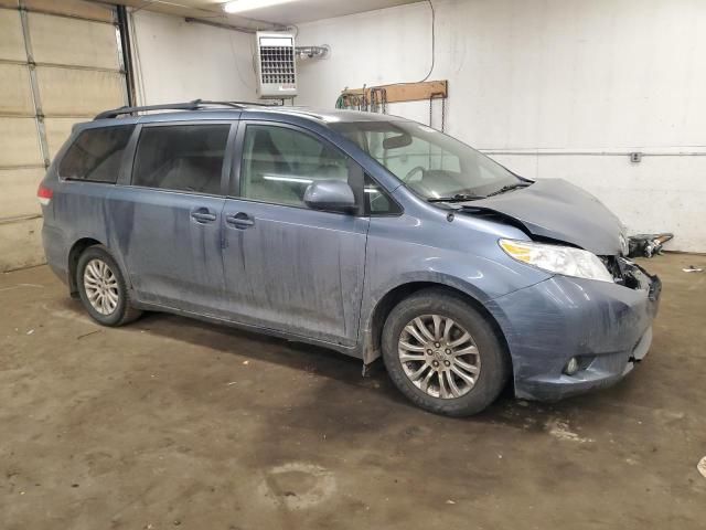 2014 Toyota Sienna XLE