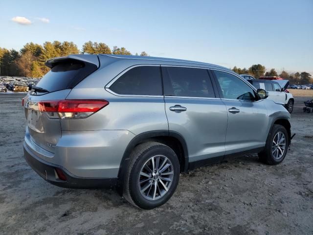 2019 Toyota Highlander SE