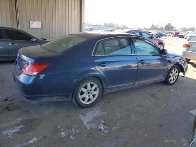 2005 Toyota Avalon XL