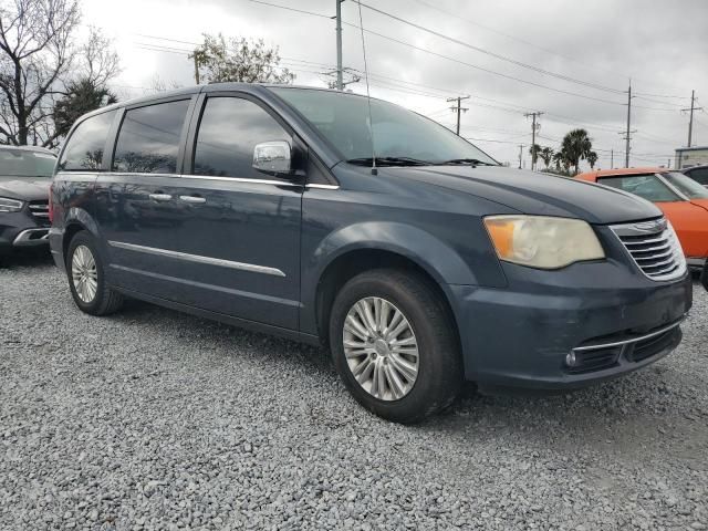 2013 Chrysler Town & Country Limited