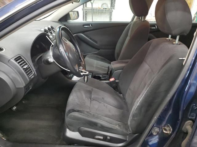 2010 Nissan Altima Base