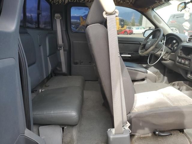 2006 Mitsubishi Raider Durocross