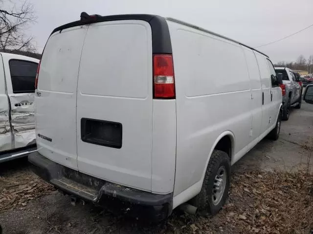 2017 Chevrolet Express G2500