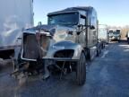 2011 Kenworth Construction T660