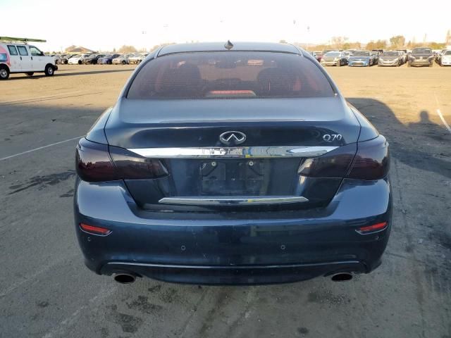 2017 Infiniti Q70 Hybrid