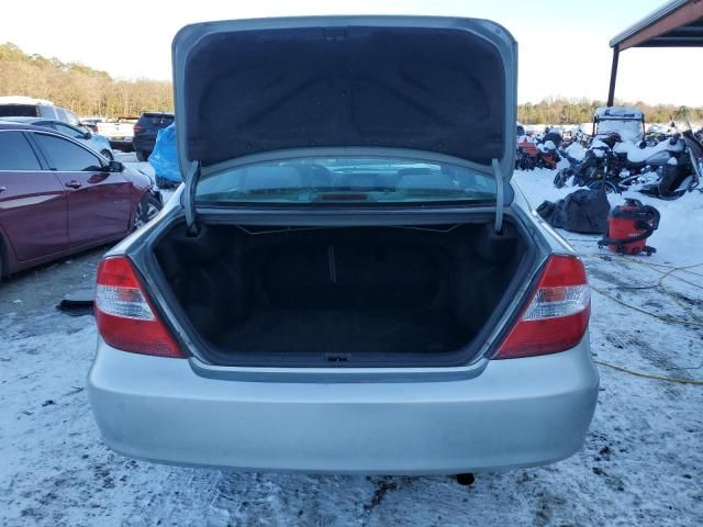 2004 Toyota Camry LE