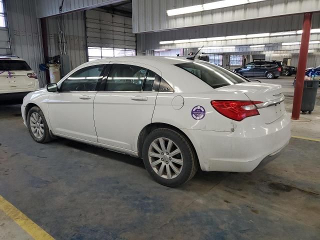 2013 Chrysler 200 Touring