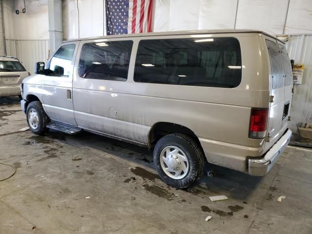 2011 Ford Econoline E350 Super Duty Wagon