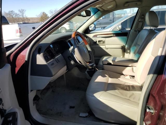 2008 Lincoln Town Car Signature Long Wheelbase