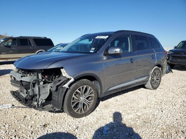 2016 Mitsubishi Outlander SE