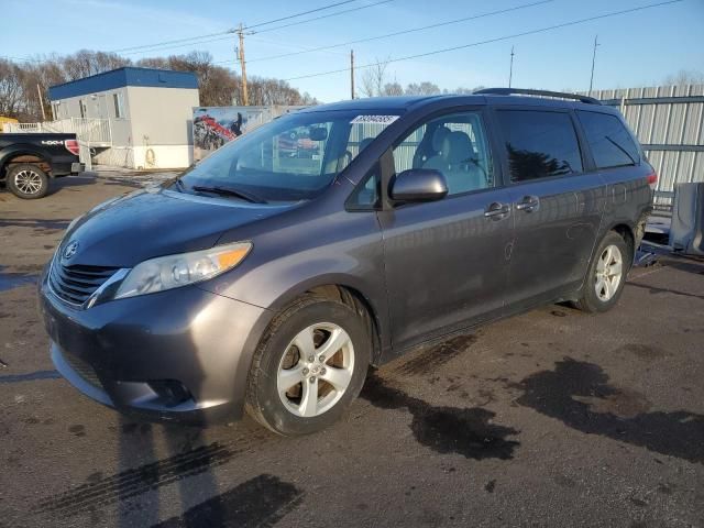 2012 Toyota Sienna LE