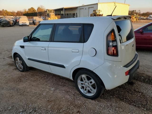 2010 KIA Soul +