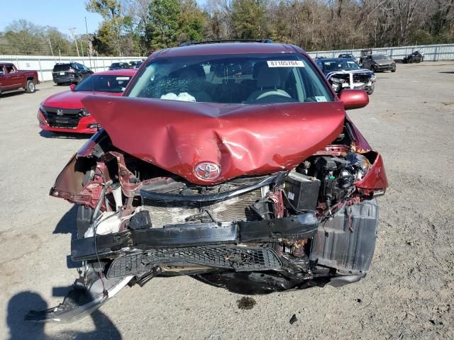 2013 Toyota Sienna LE