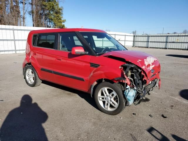 2010 KIA Soul +