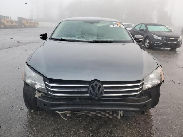 2013 Volkswagen Passat S