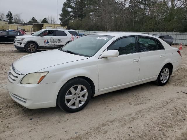 2005 Toyota Avalon XL