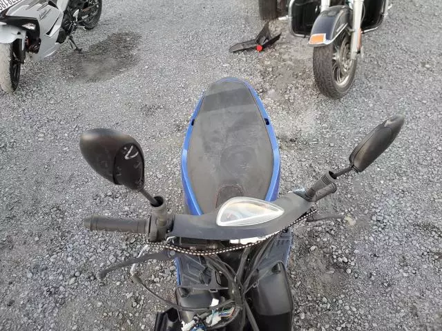 2024 Moped Moped