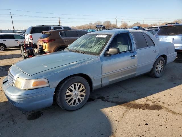 2004 Ford Crown Victoria LX