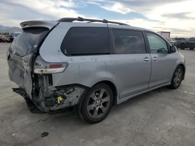 2014 Toyota Sienna Sport