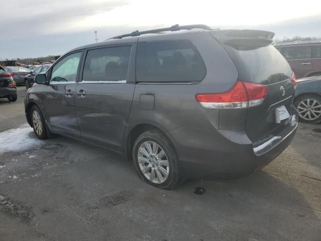 2013 Toyota Sienna LE