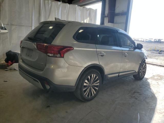 2019 Mitsubishi Outlander SE