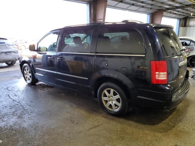 2010 Chrysler Town & Country Touring