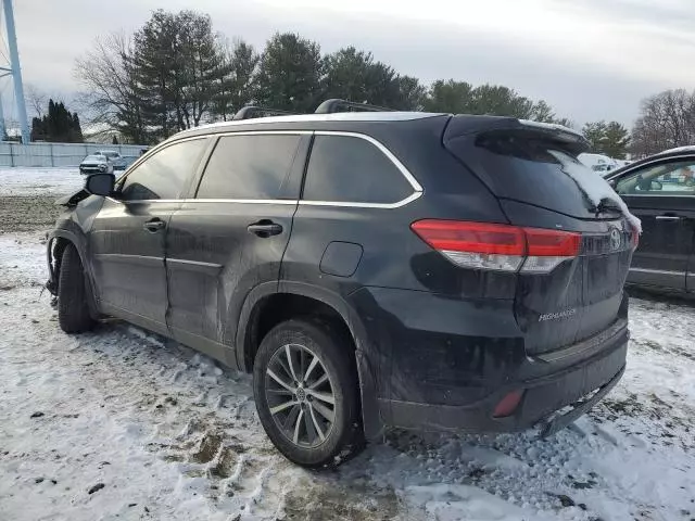 2018 Toyota Highlander SE