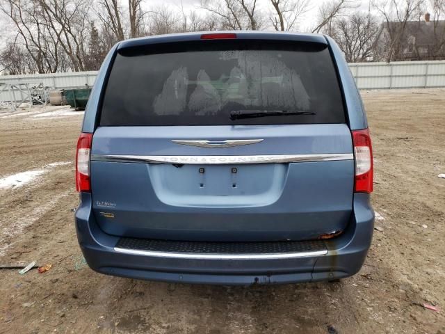 2012 Chrysler Town & Country Touring