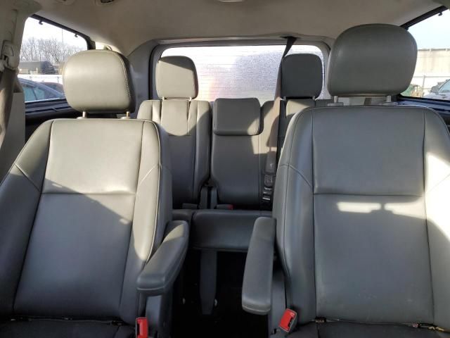 2012 Volkswagen Routan SE